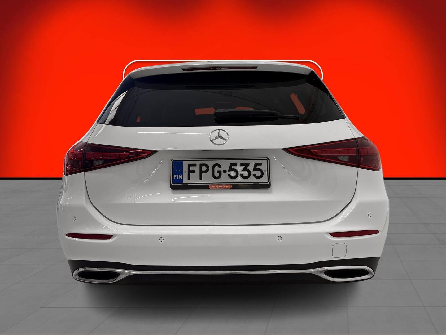 MERCEDES-BENZ C 2022