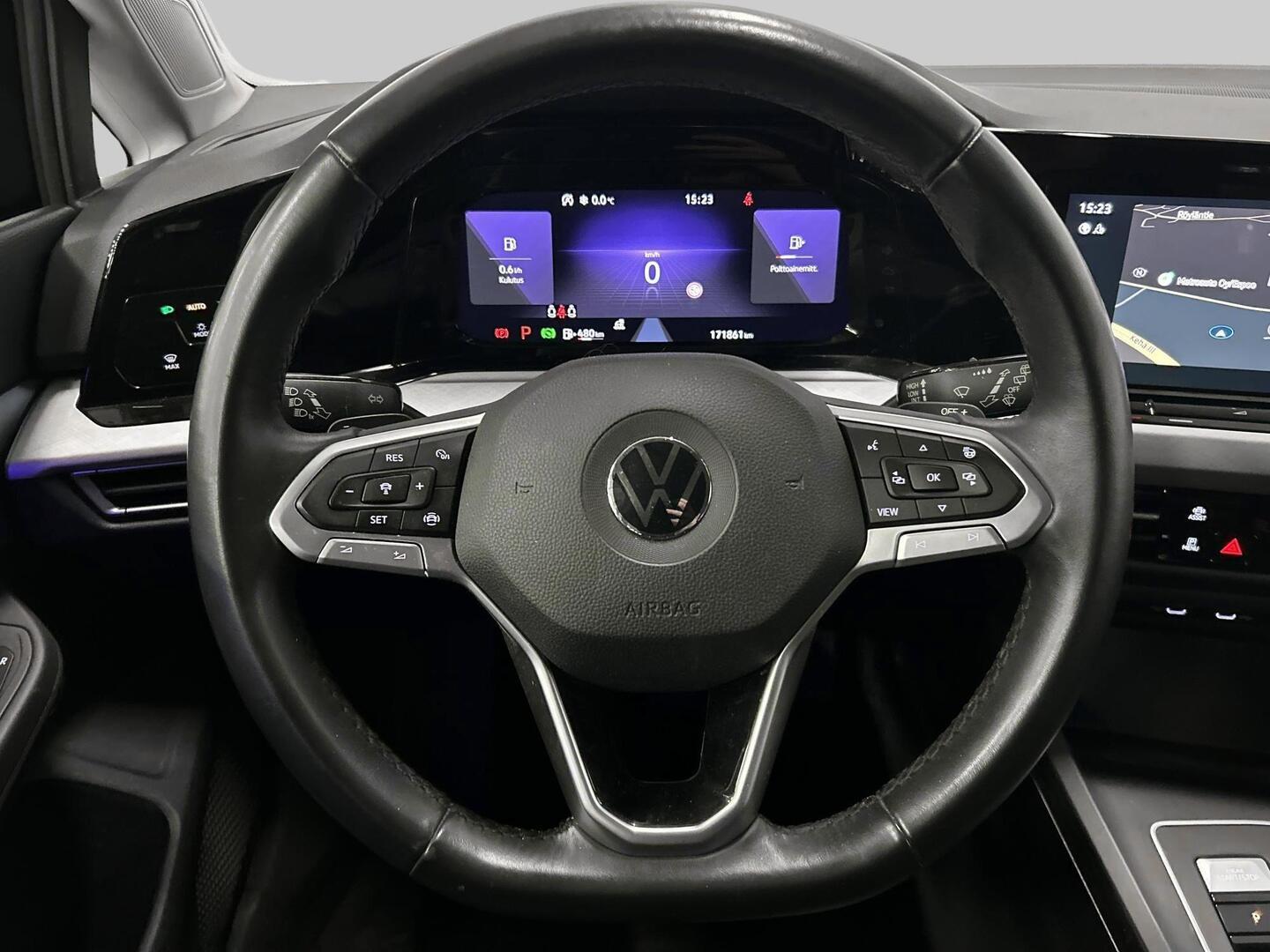 VOLKSWAGEN Golf 2021