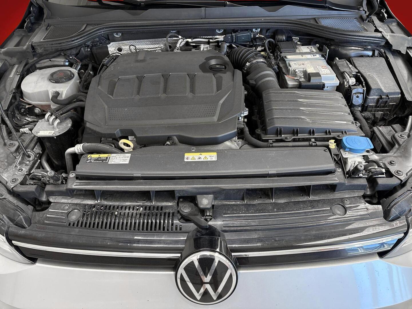 VOLKSWAGEN Golf 2021
