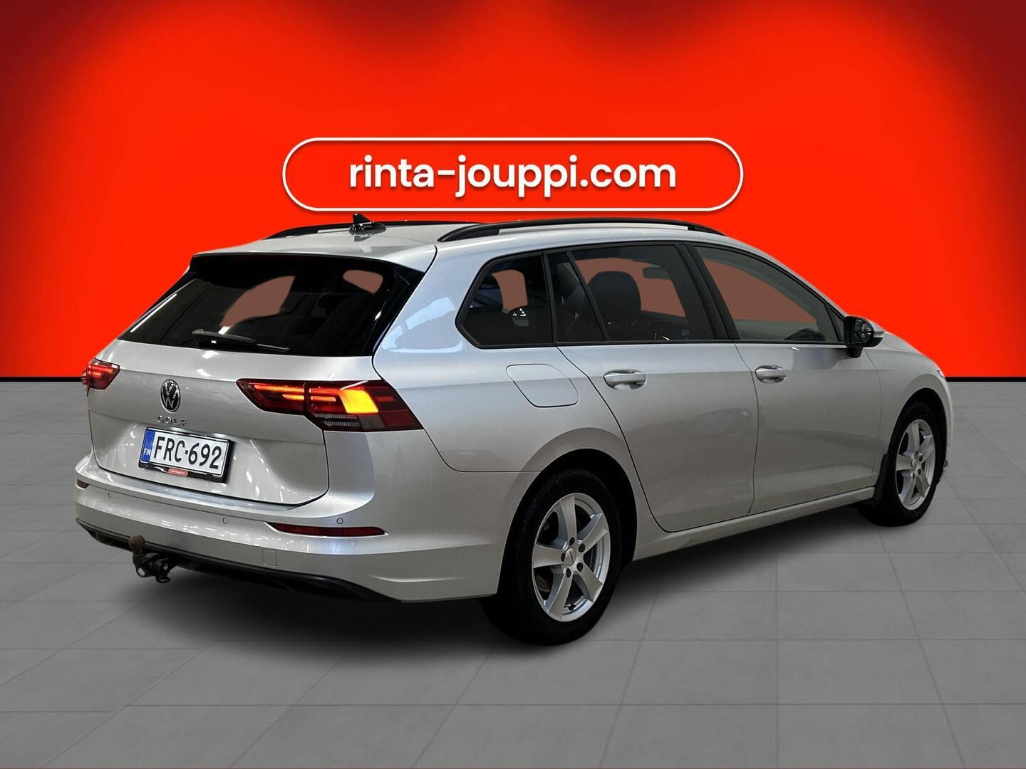 VOLKSWAGEN Golf 2021