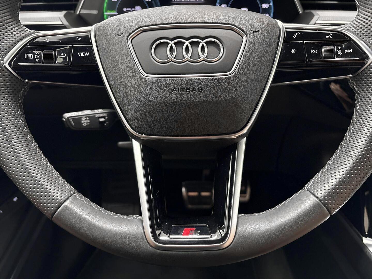 AUDI Q8 E-TRON 2024