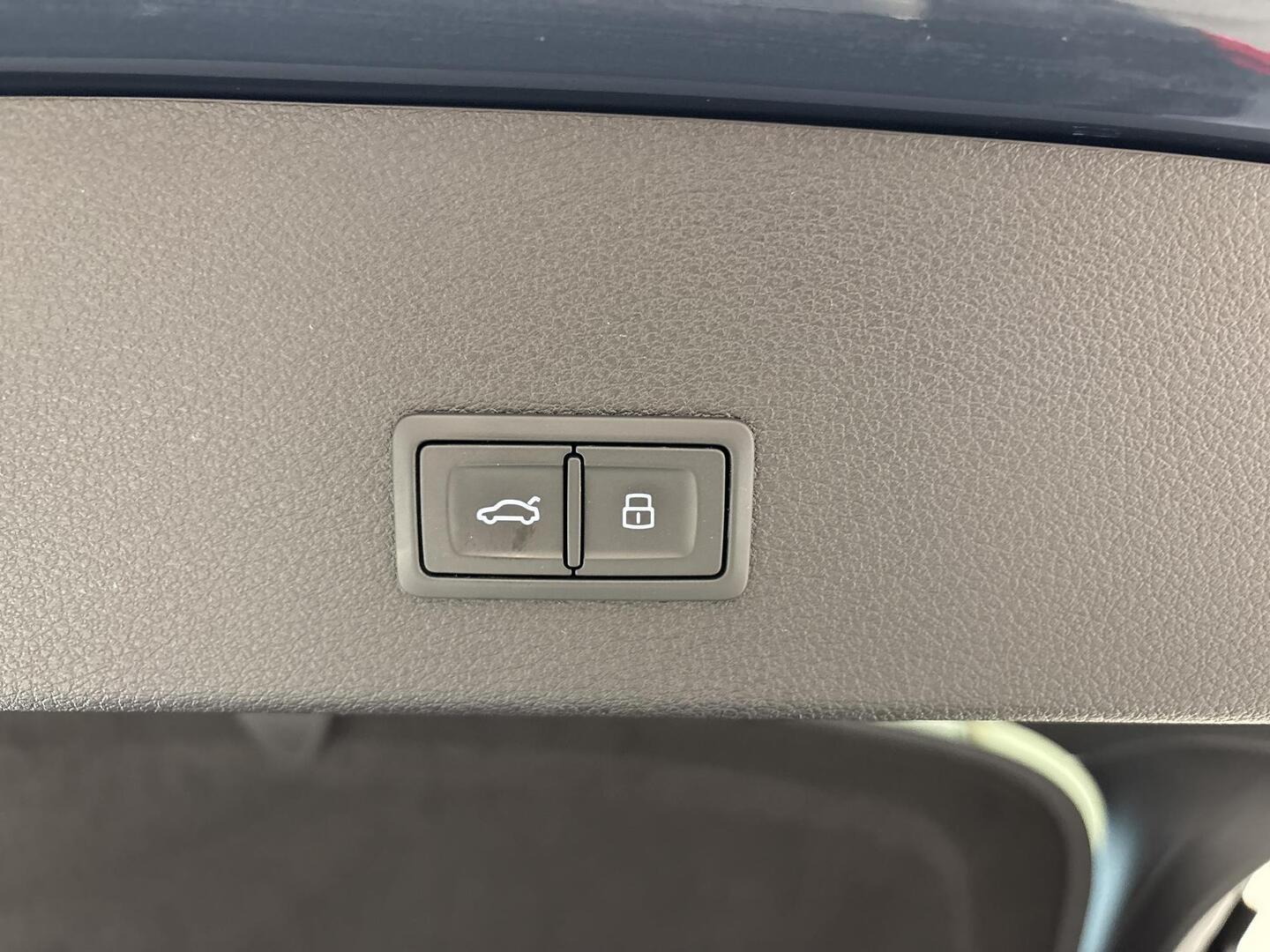 AUDI Q8 E-TRON 2024