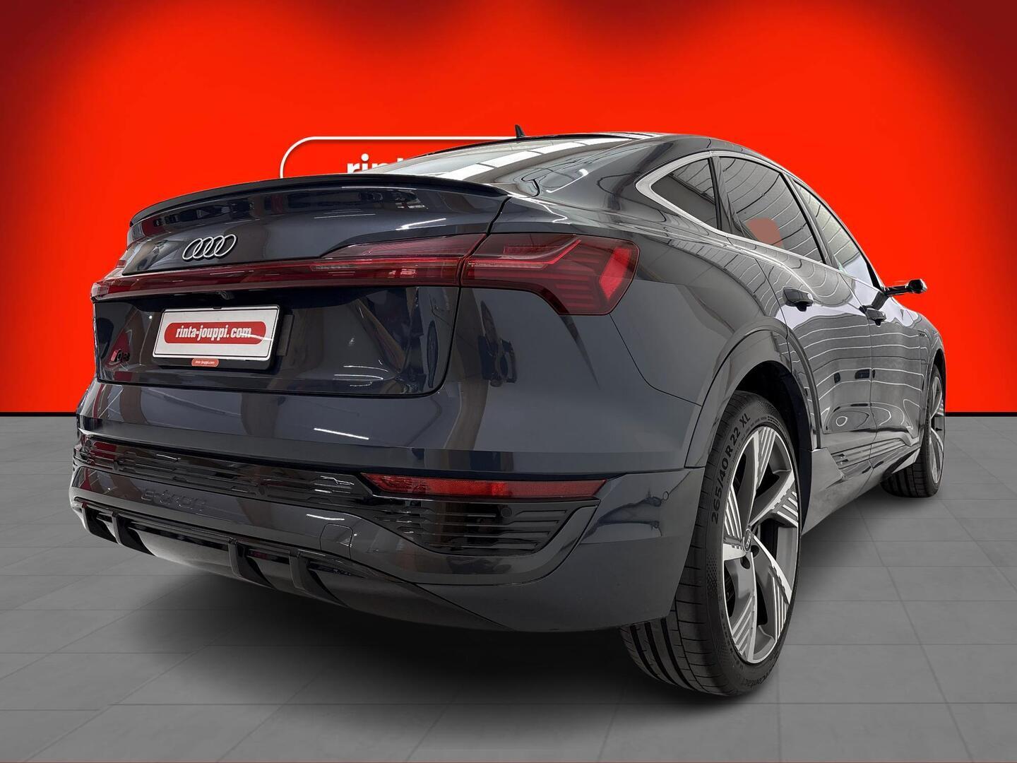 AUDI Q8 E-TRON 2024