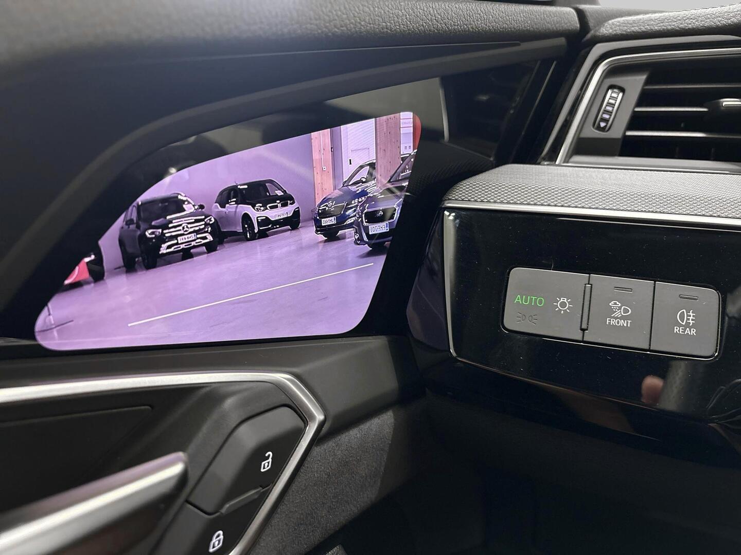 AUDI Q8 E-TRON 2024