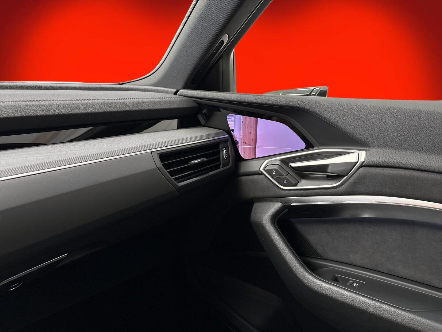 AUDI Q8 E-TRON 2024