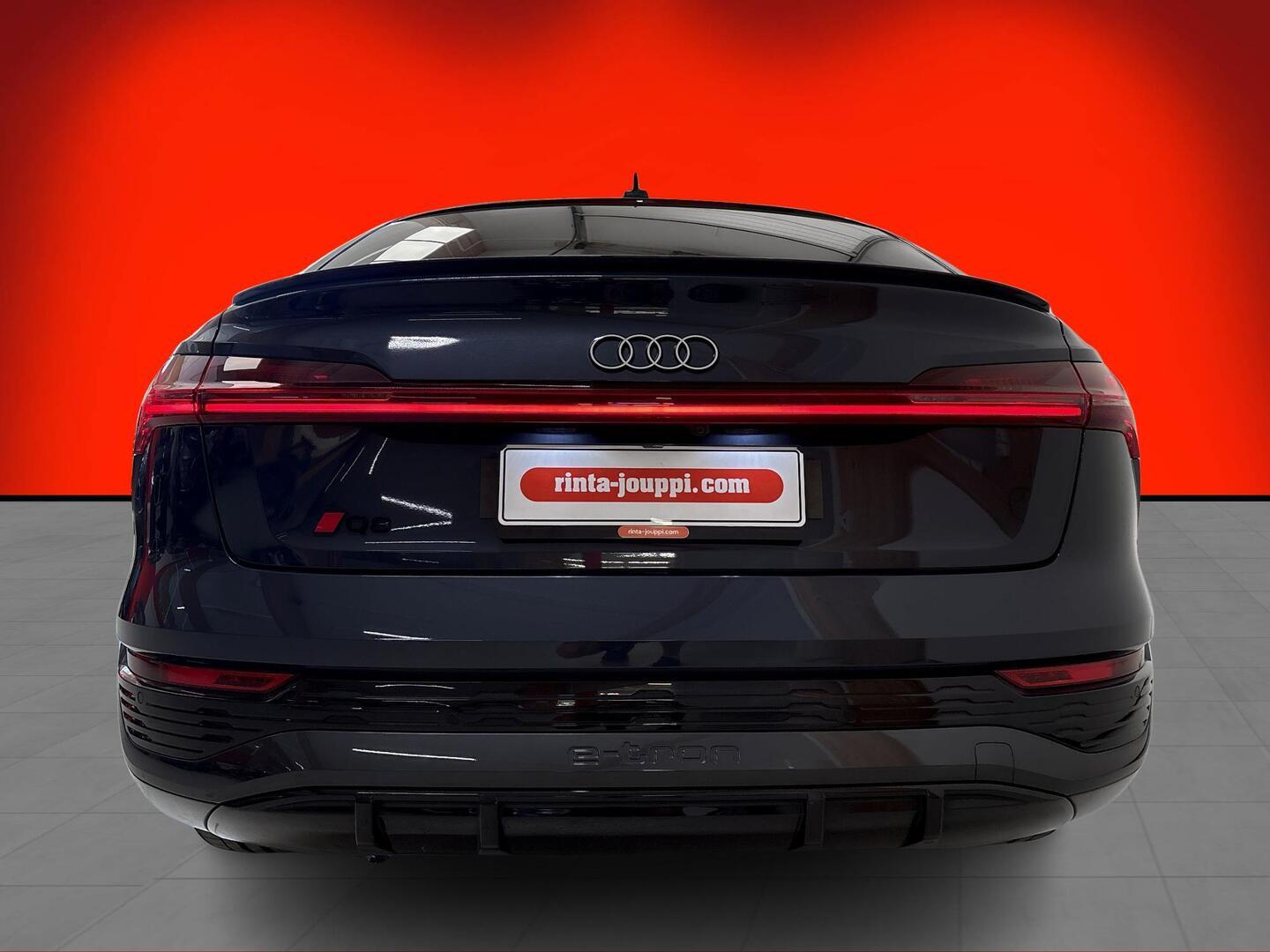 AUDI Q8 E-TRON 2024