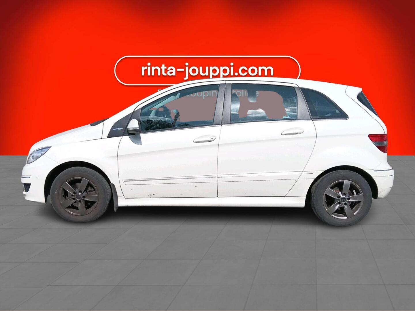 MERCEDES-BENZ B 2011