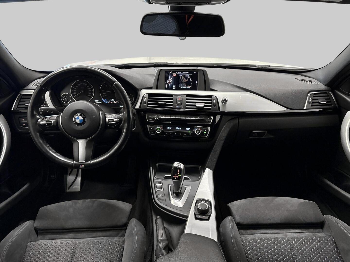 BMW 320 2017