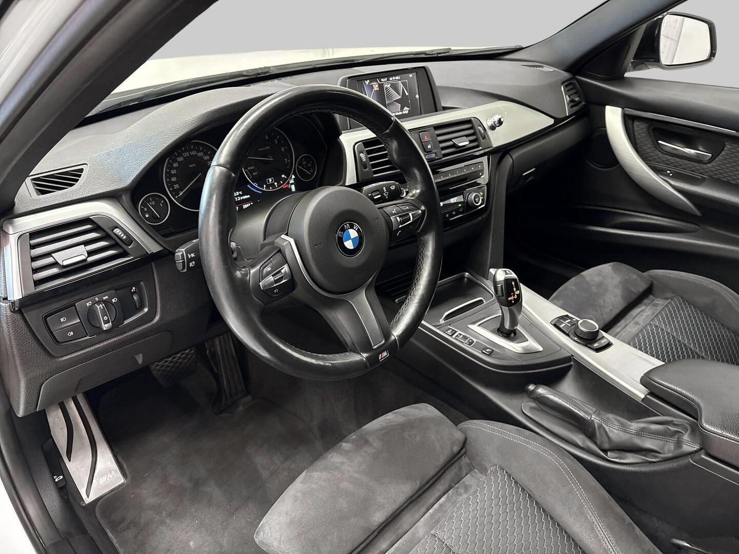 BMW 320 2017