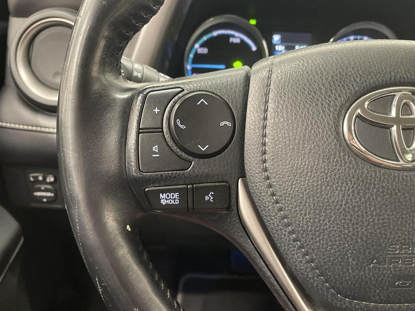 TOYOTA RAV4 2018