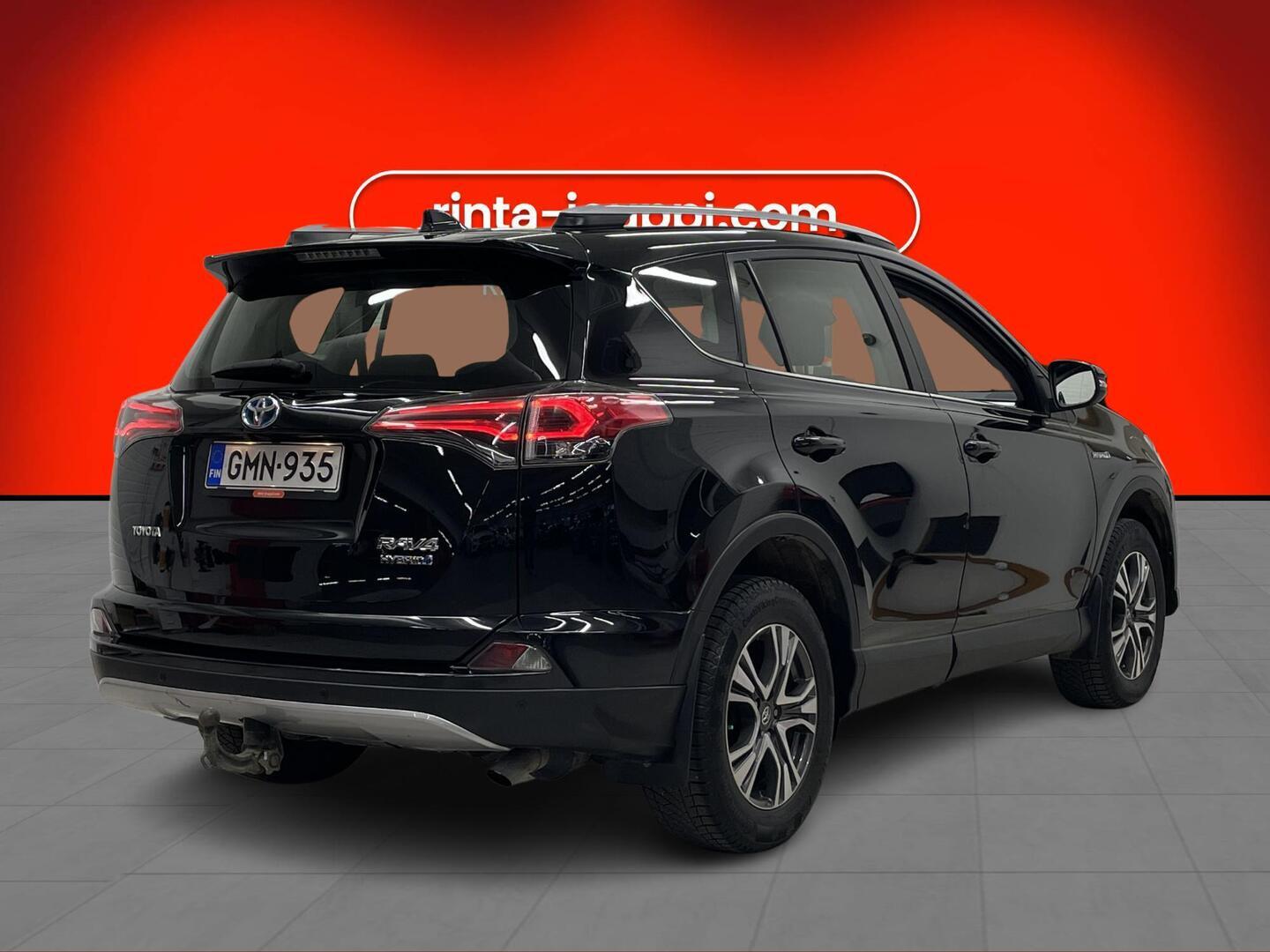 TOYOTA RAV4 2018
