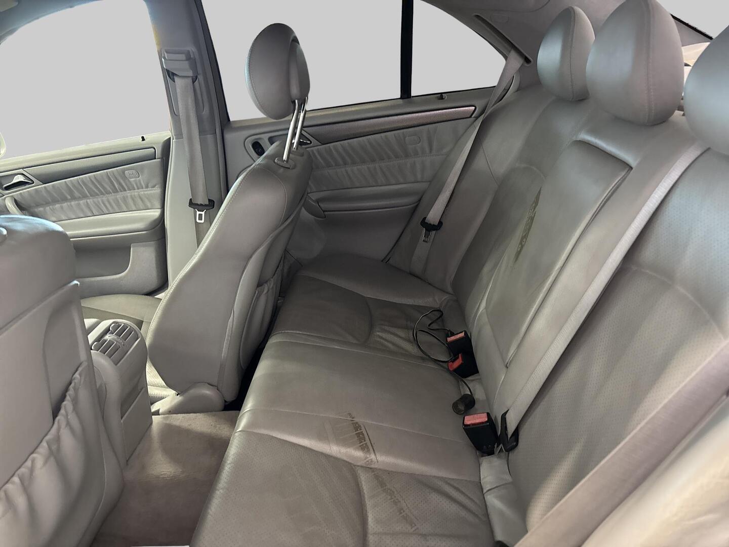 MERCEDES-BENZ C 2001