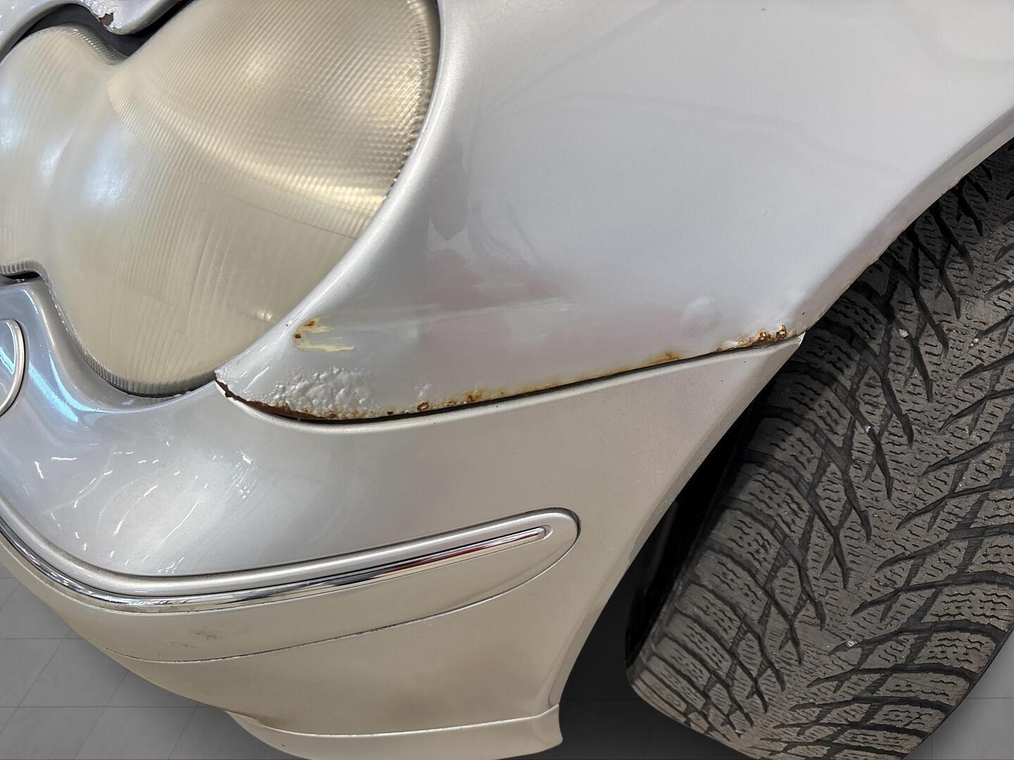 MERCEDES-BENZ C 2001