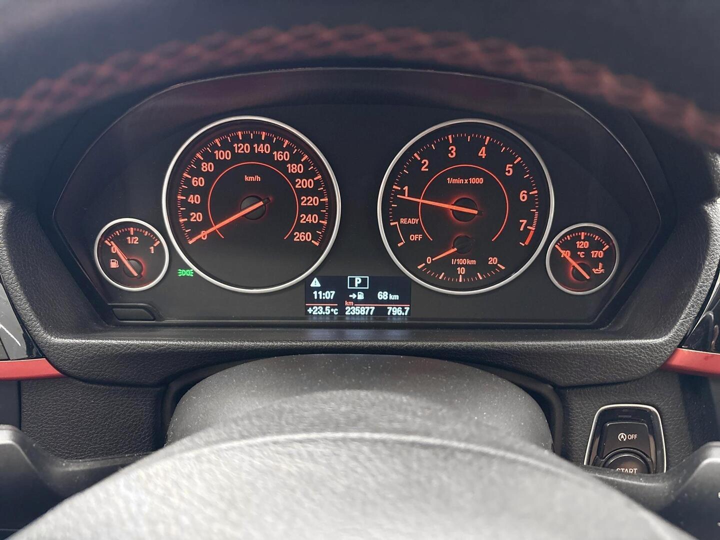 BMW 320 2013