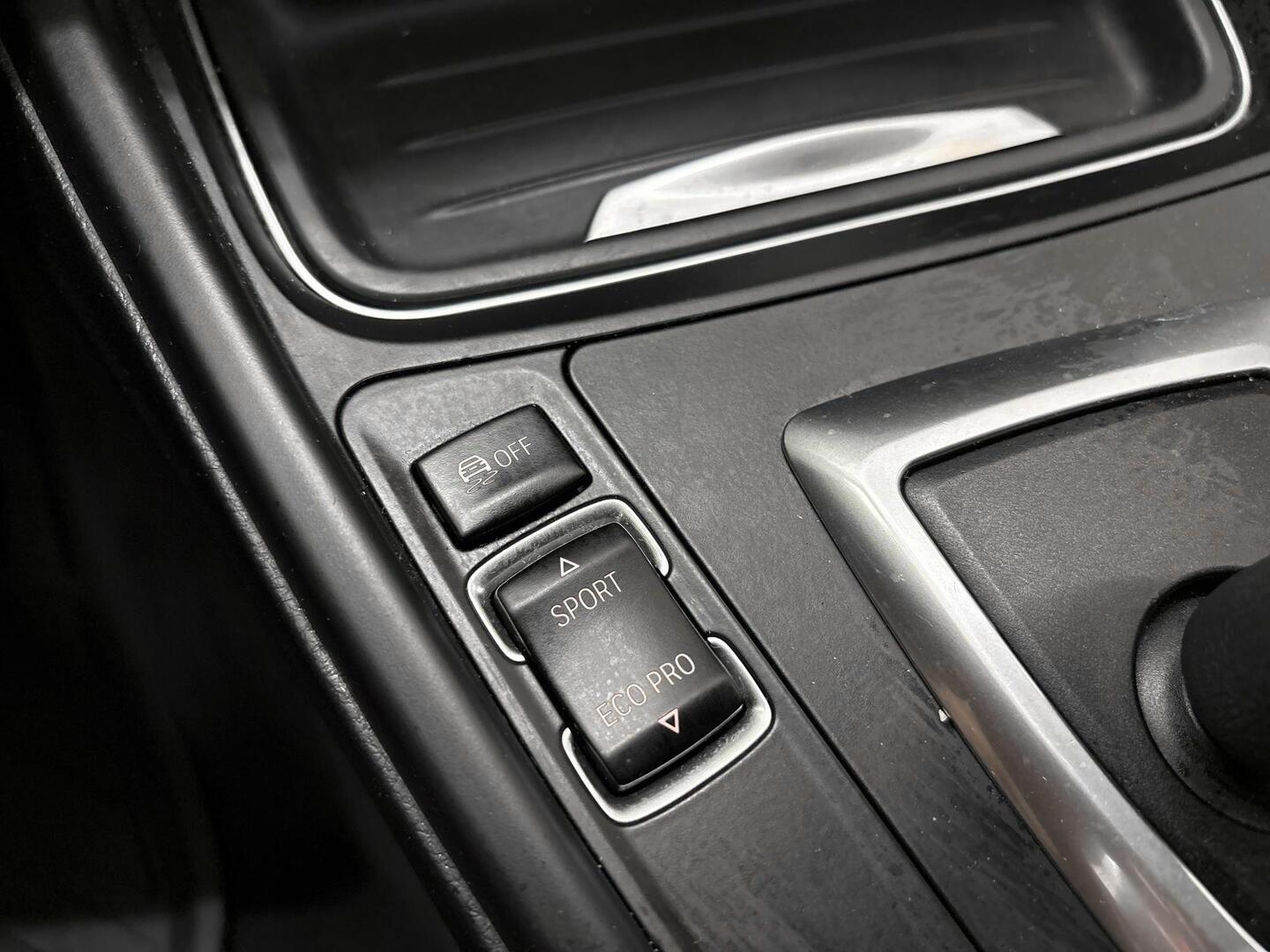 BMW 320 2013