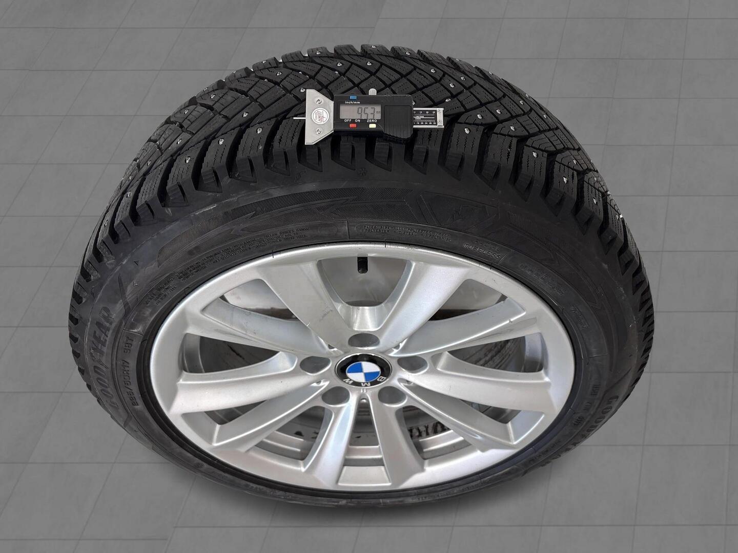 BMW 320 2013