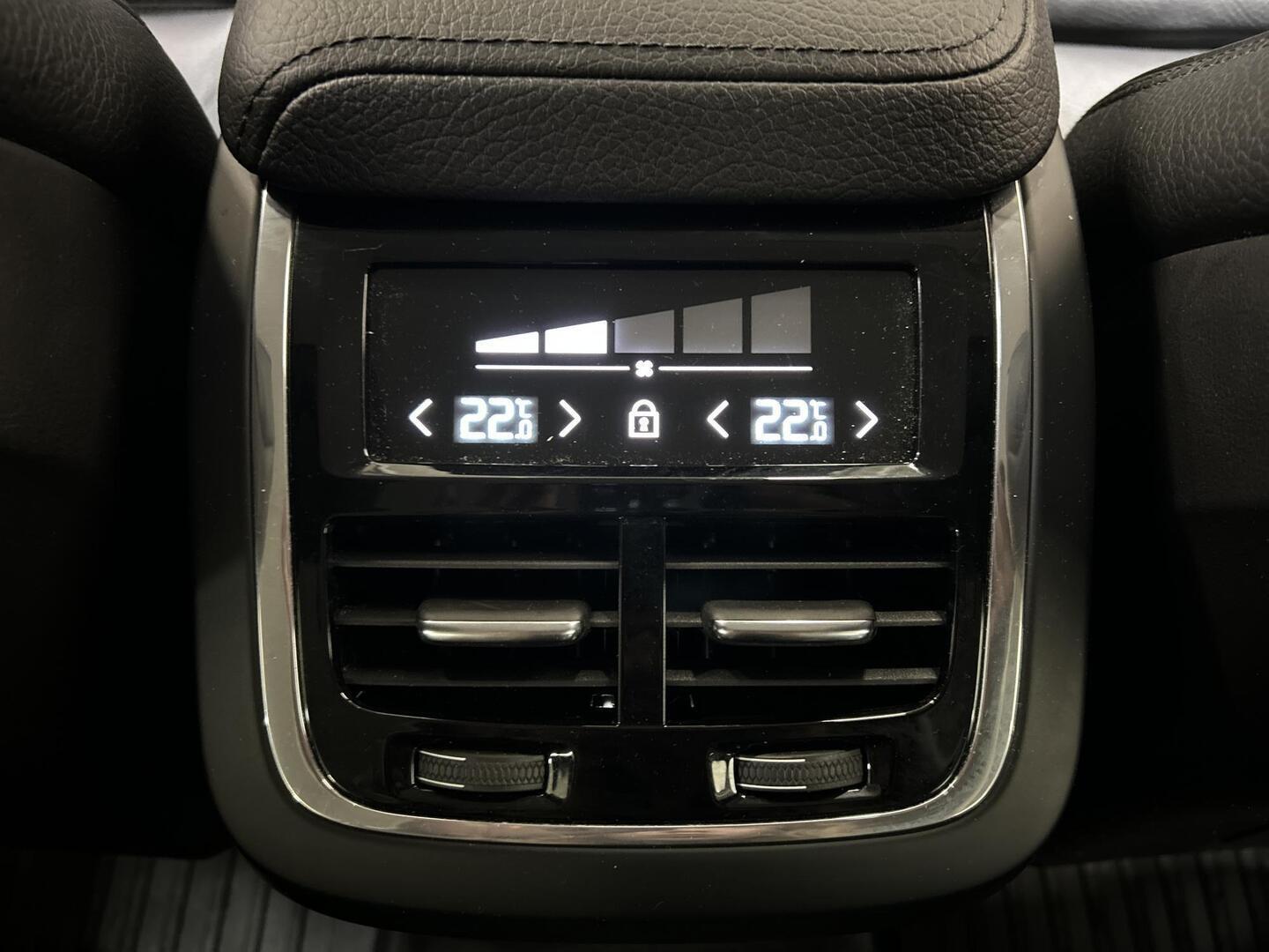 VOLVO XC60 2018