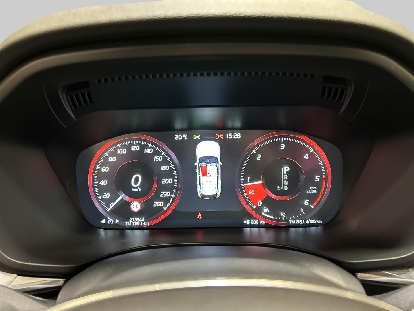 VOLVO XC60 2018