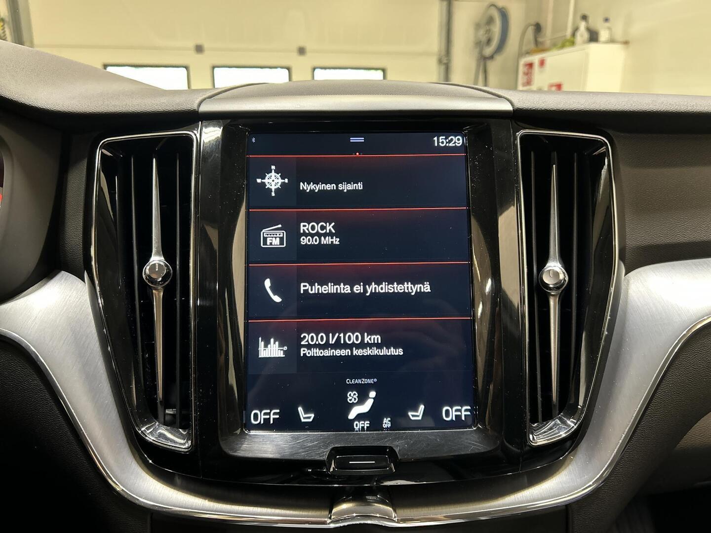 VOLVO XC60 2018