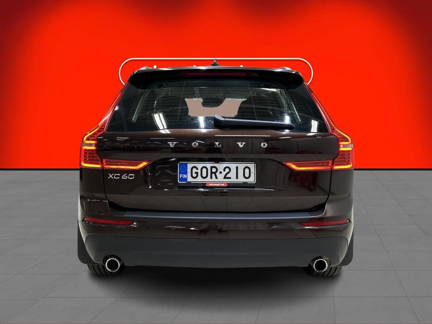 VOLVO XC60 2018