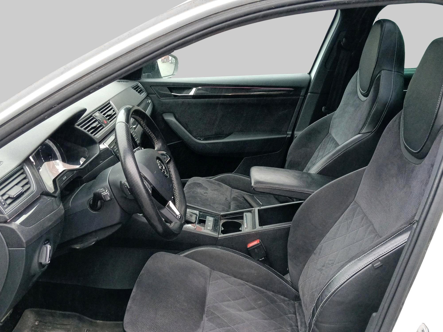 SKODA Superb 2016
