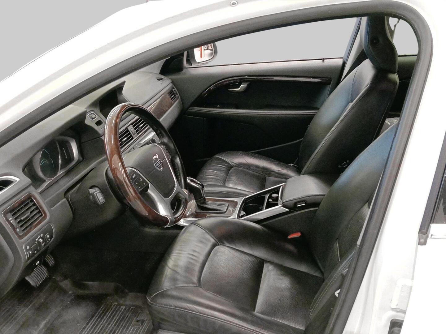 VOLVO S80 2013