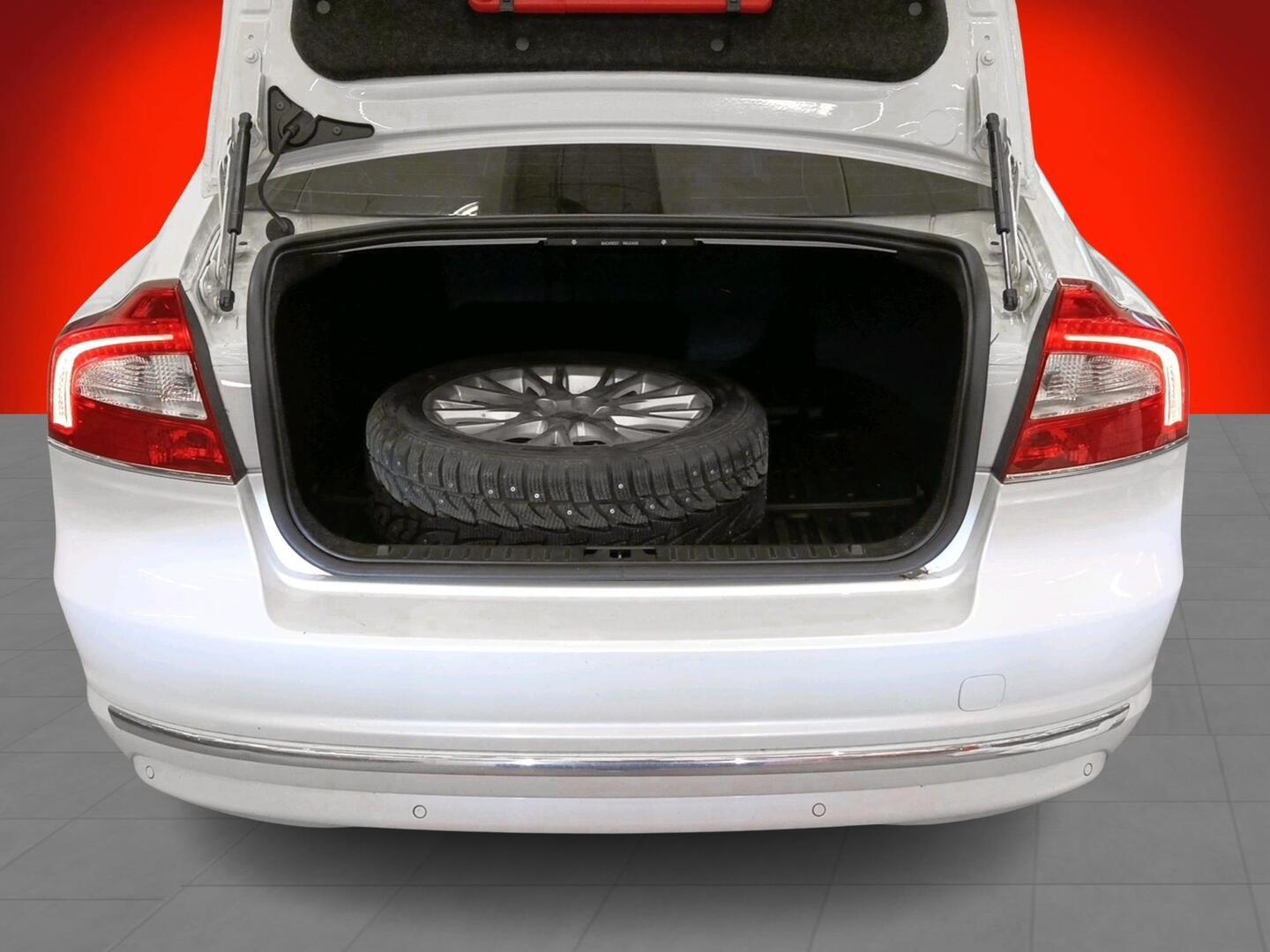 VOLVO S80 2013
