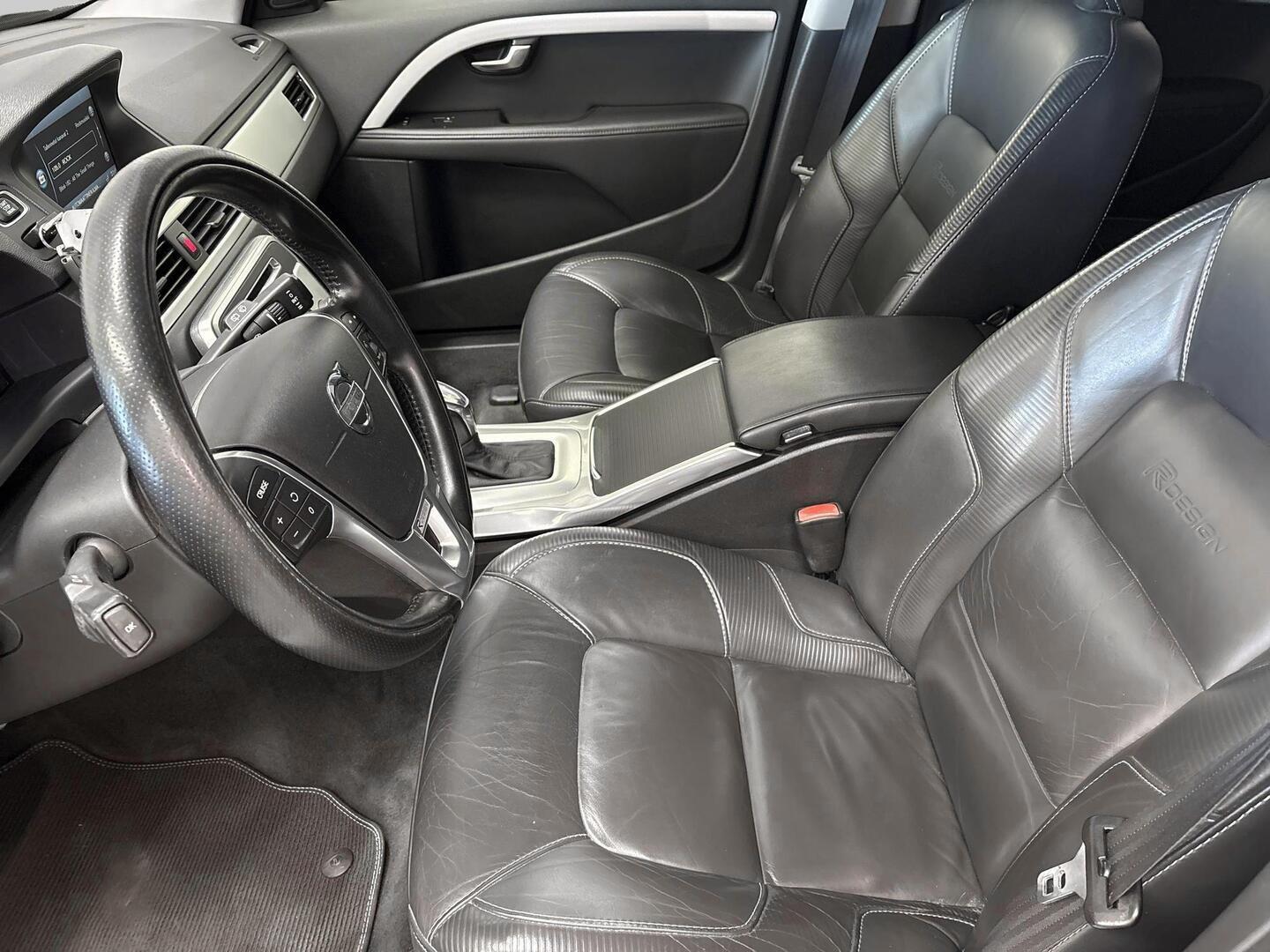 VOLVO V70 2013