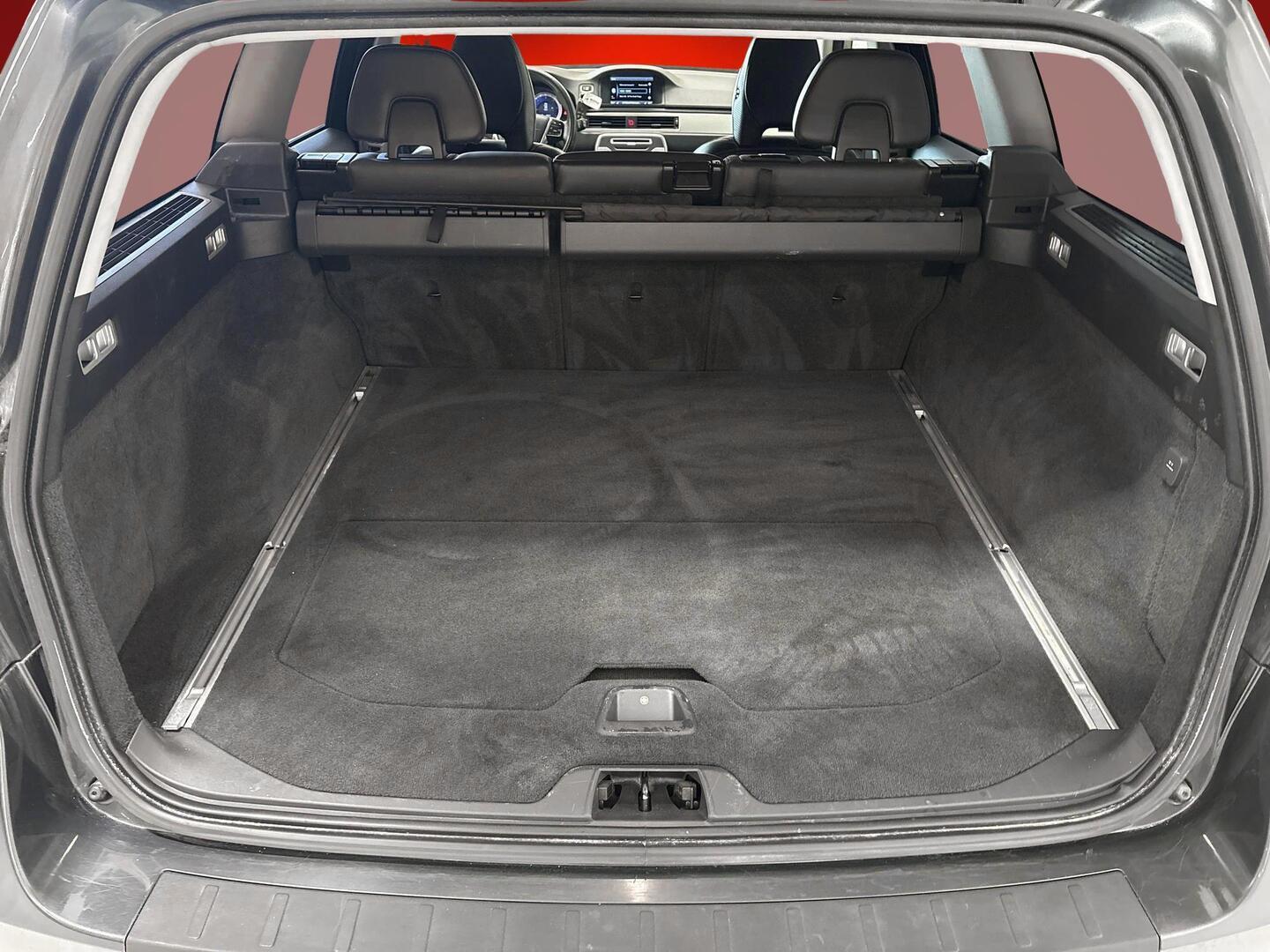 VOLVO V70 2013