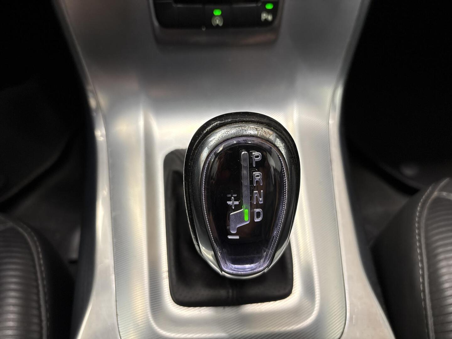 VOLVO V70 2013