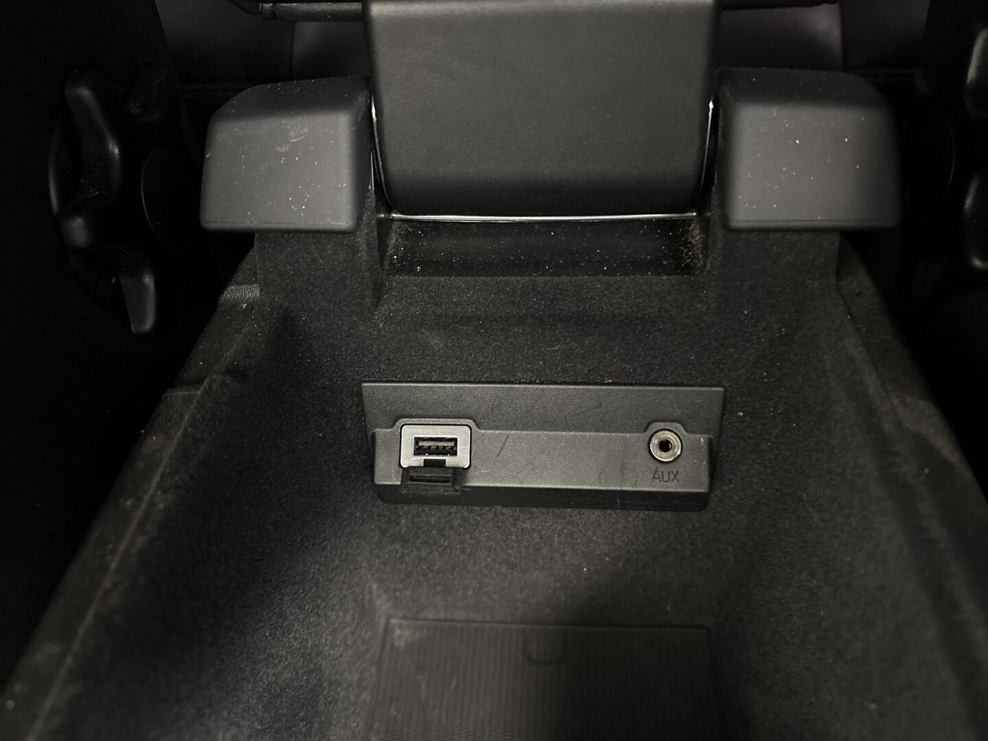 VOLVO V70 2013