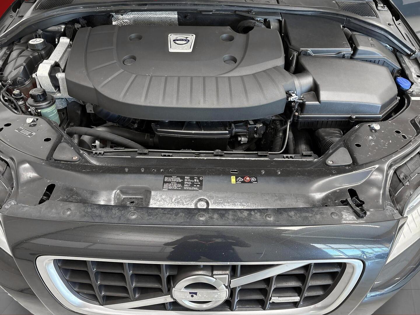 VOLVO V70 2013