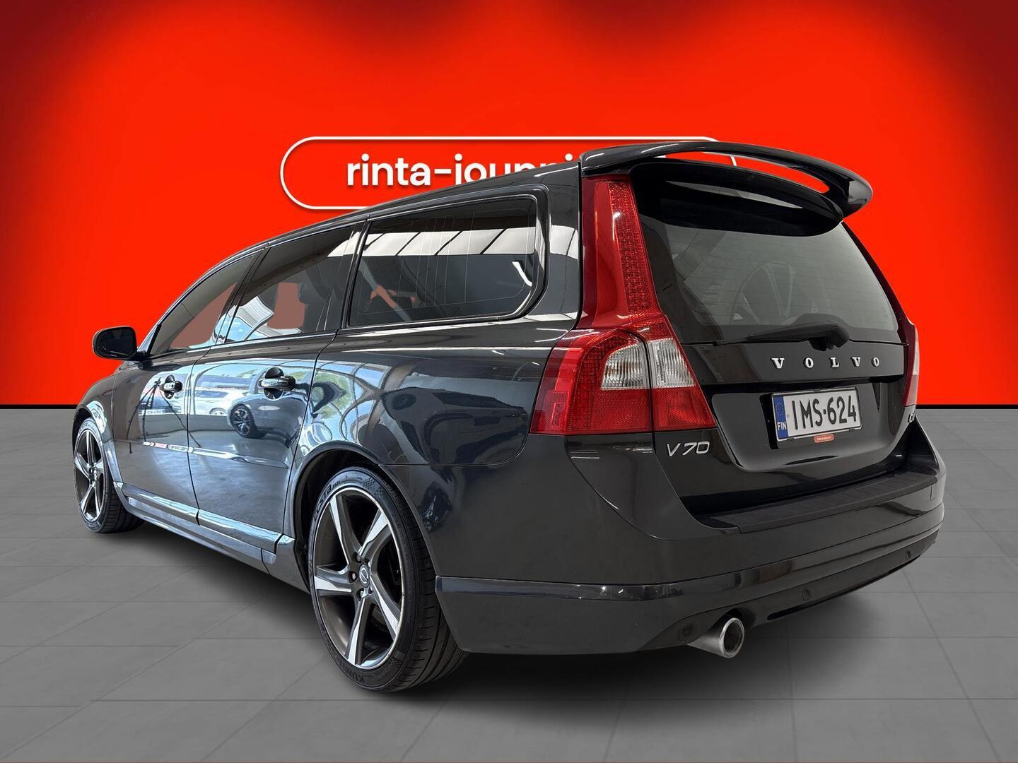 VOLVO V70 2013