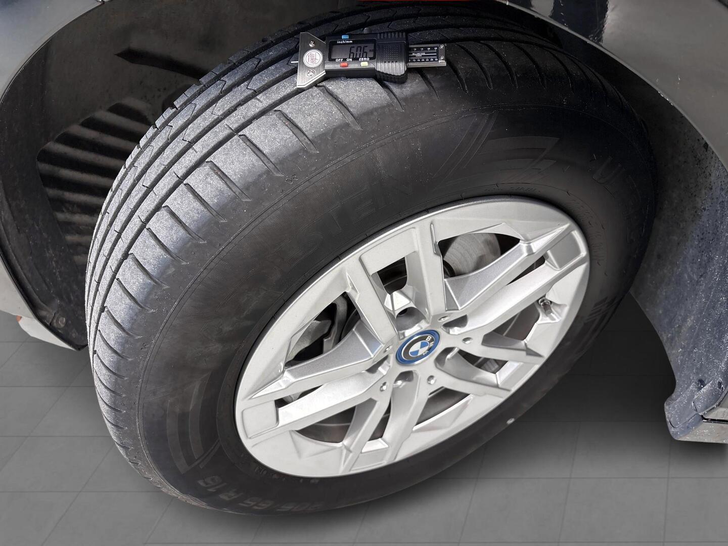 BMW 225 2024