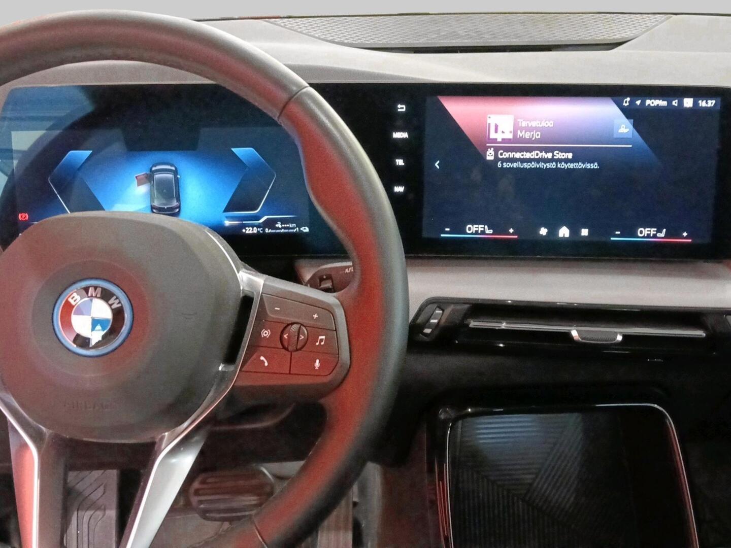 BMW 225 2024
