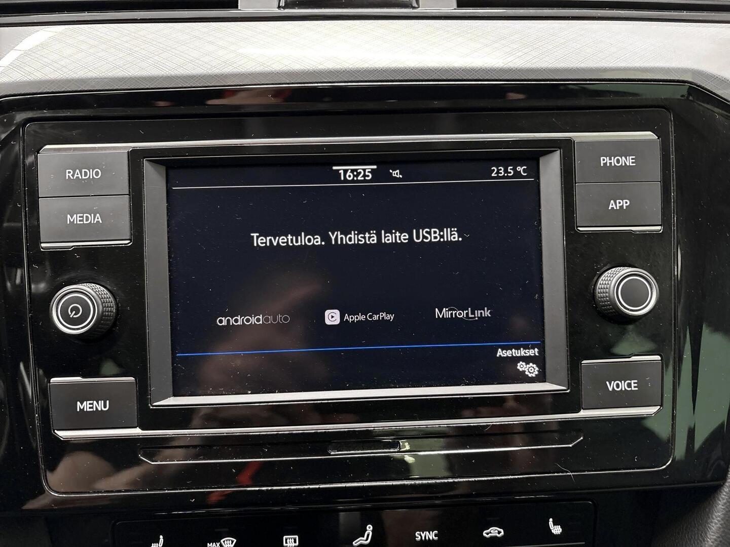 VOLKSWAGEN Passat 2021
