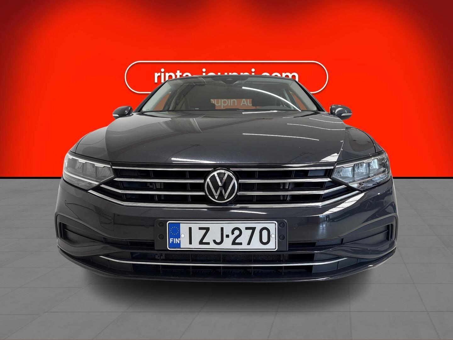 VOLKSWAGEN Passat 2021