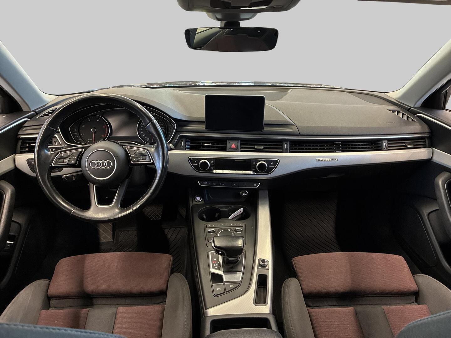 AUDI A4 2016