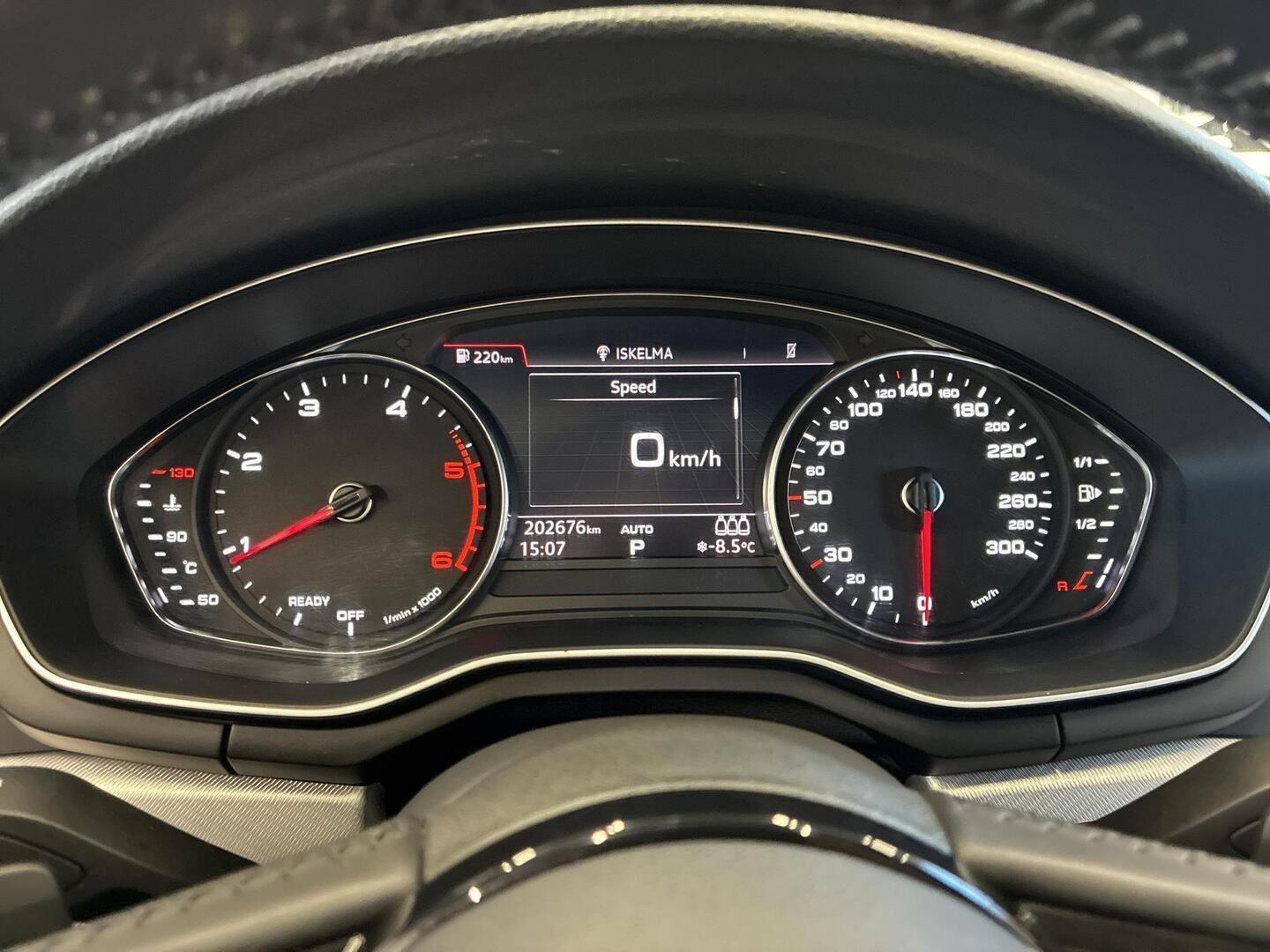 AUDI A4 2016