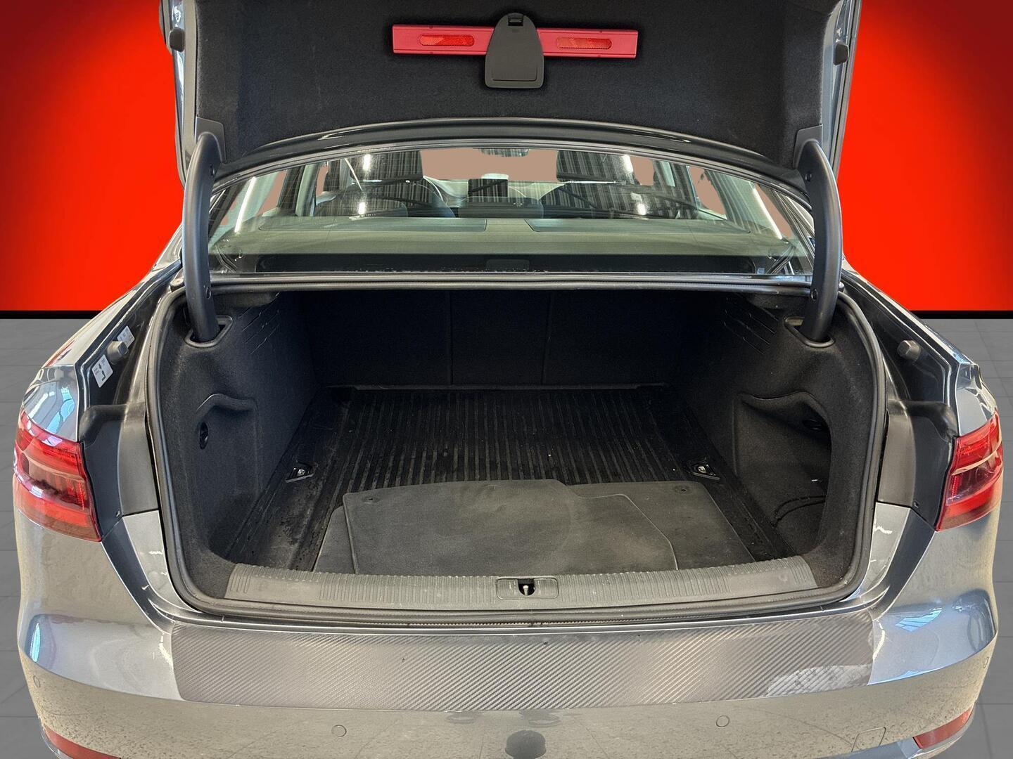AUDI A4 2016