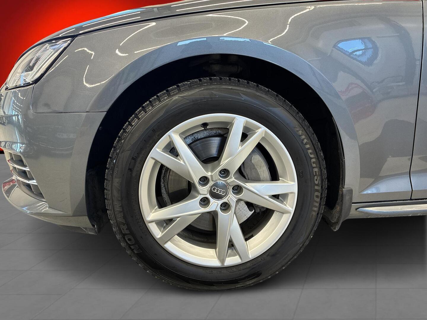 AUDI A4 2016