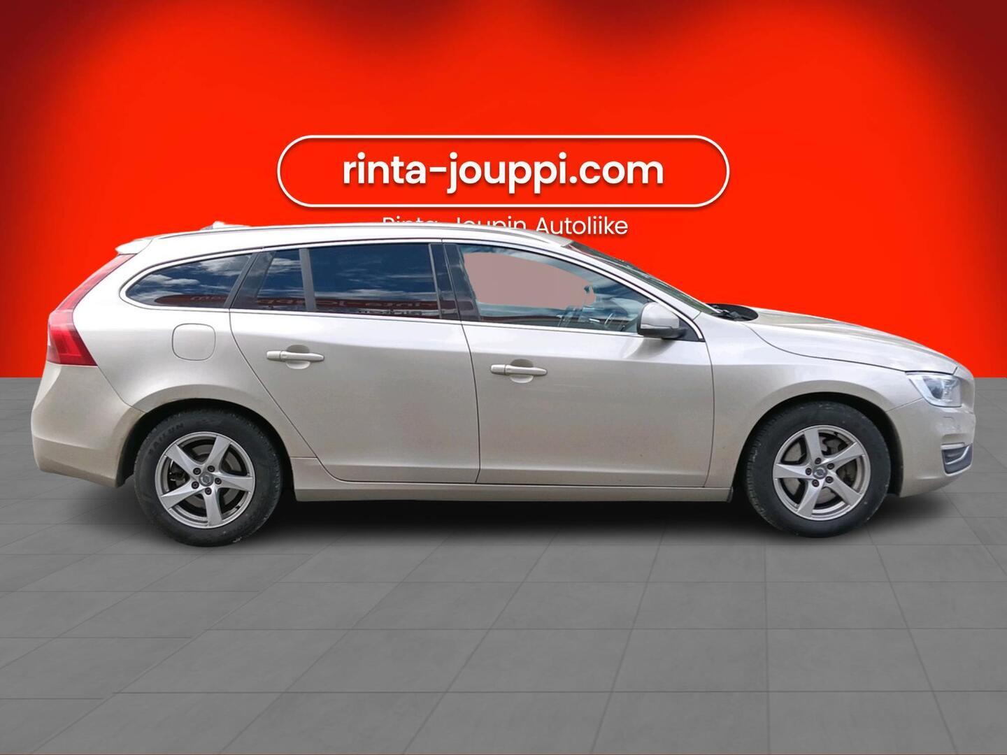 VOLVO V60 2017