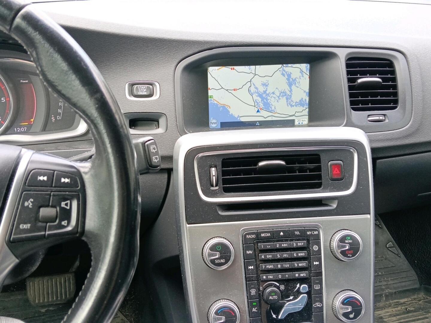 VOLVO V60 2017