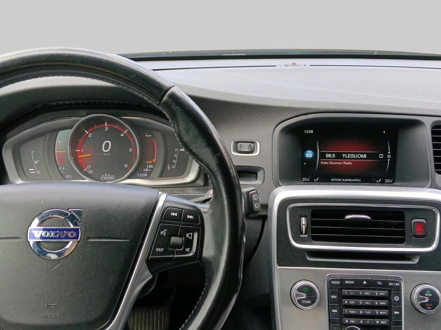 VOLVO V60 2017