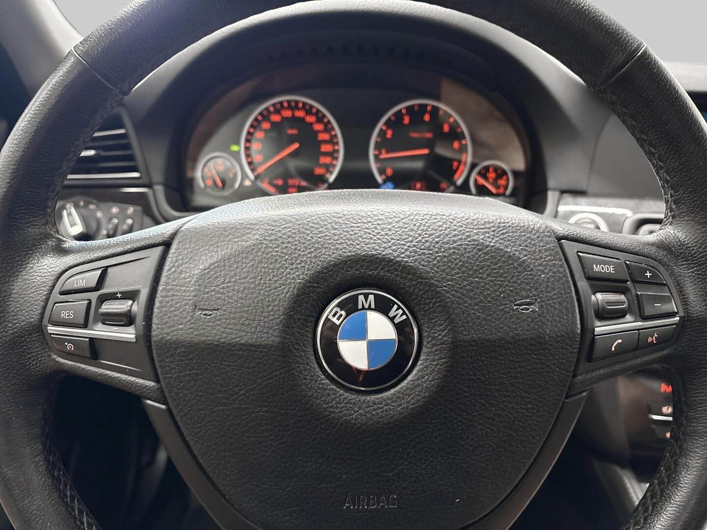 BMW 528 2011