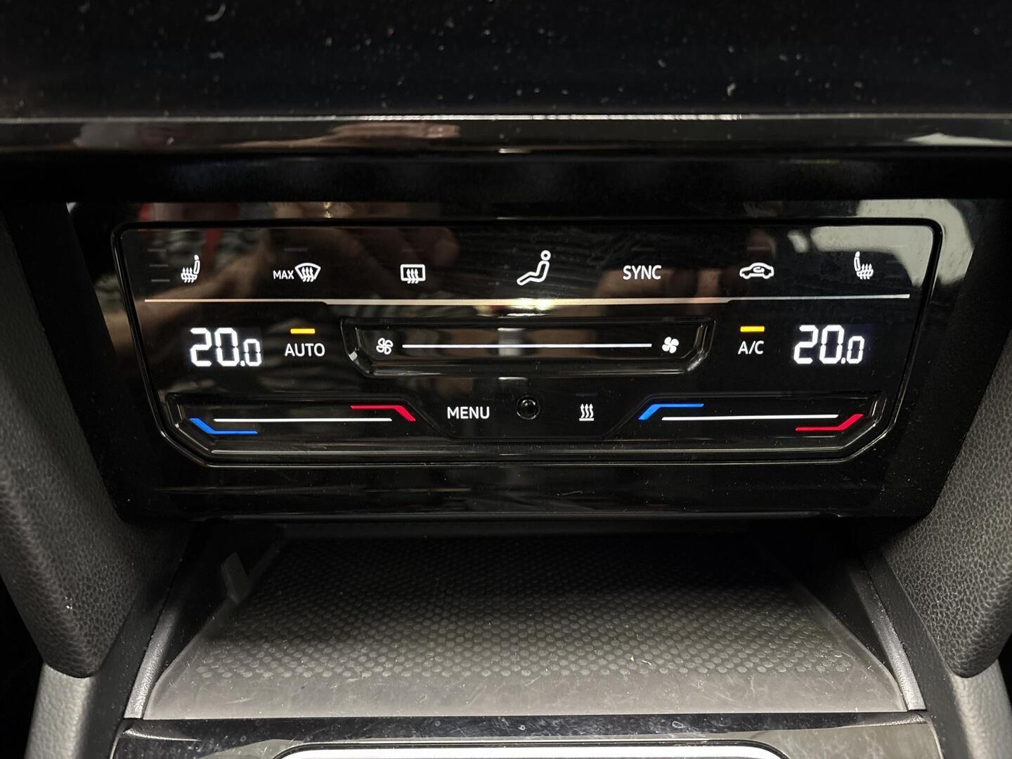 VOLKSWAGEN Passat 2022