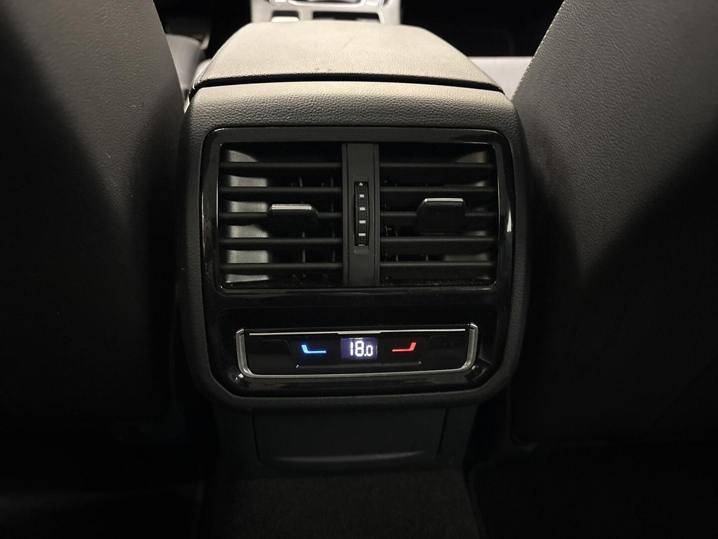 VOLKSWAGEN Passat 2022