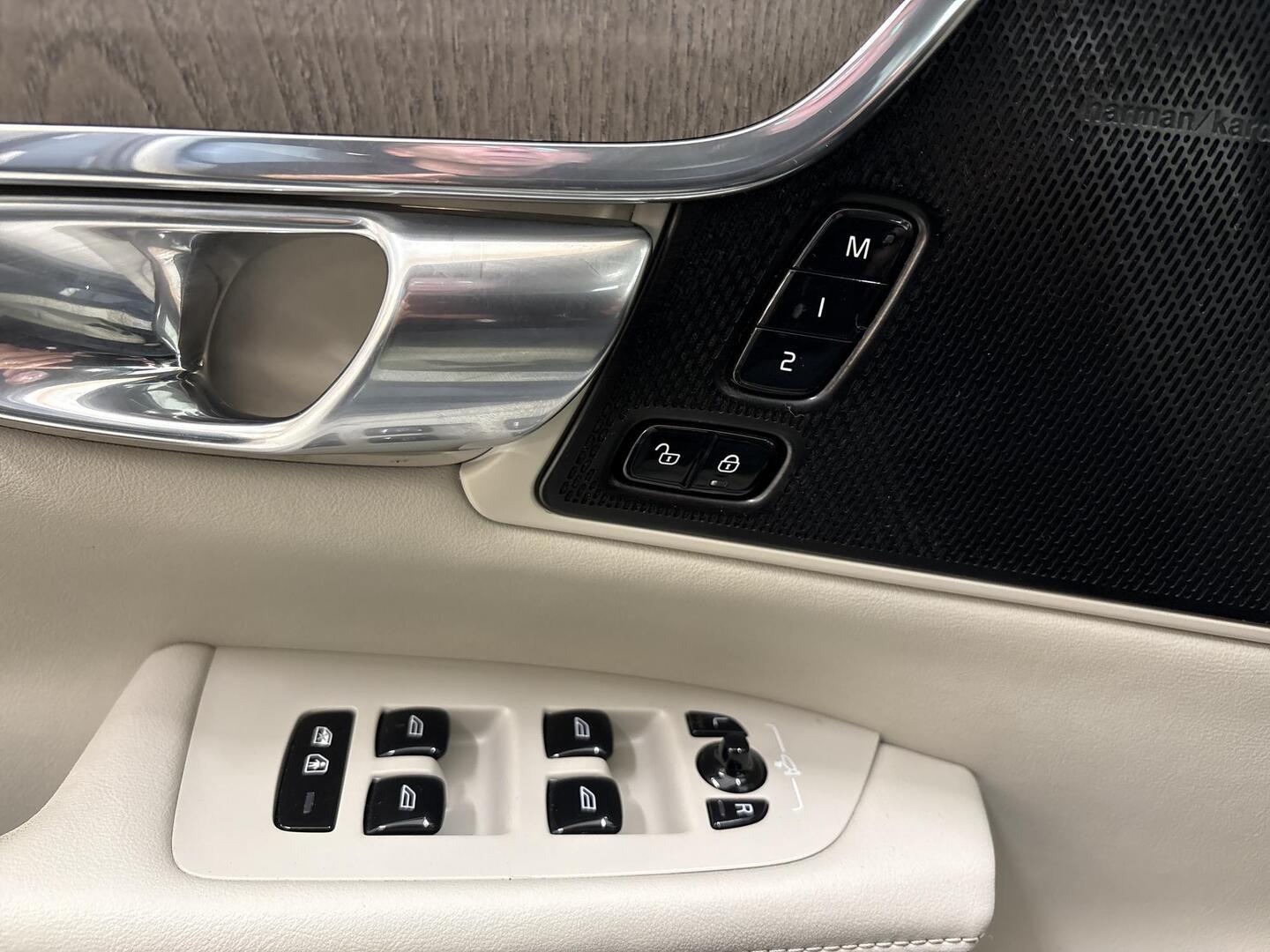 VOLVO V90 2023