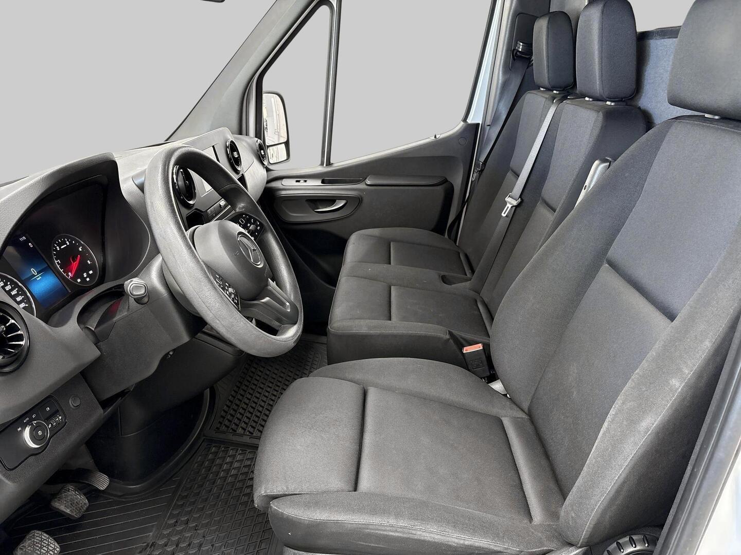 MERCEDES-BENZ Sprinter 2022