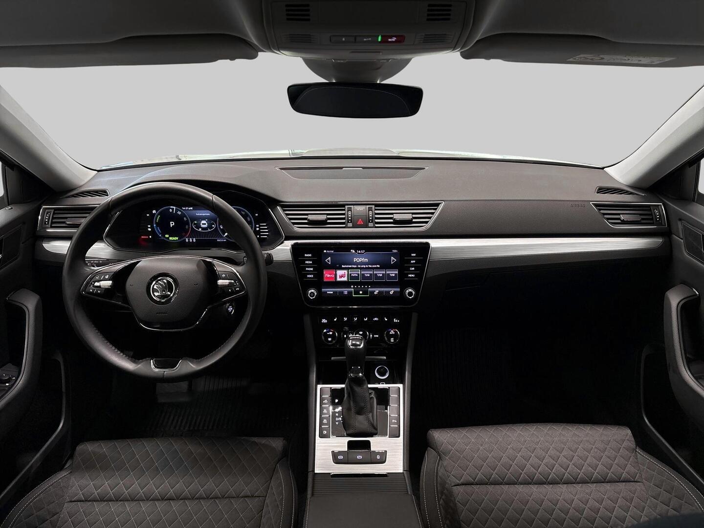 SKODA Superb 2023